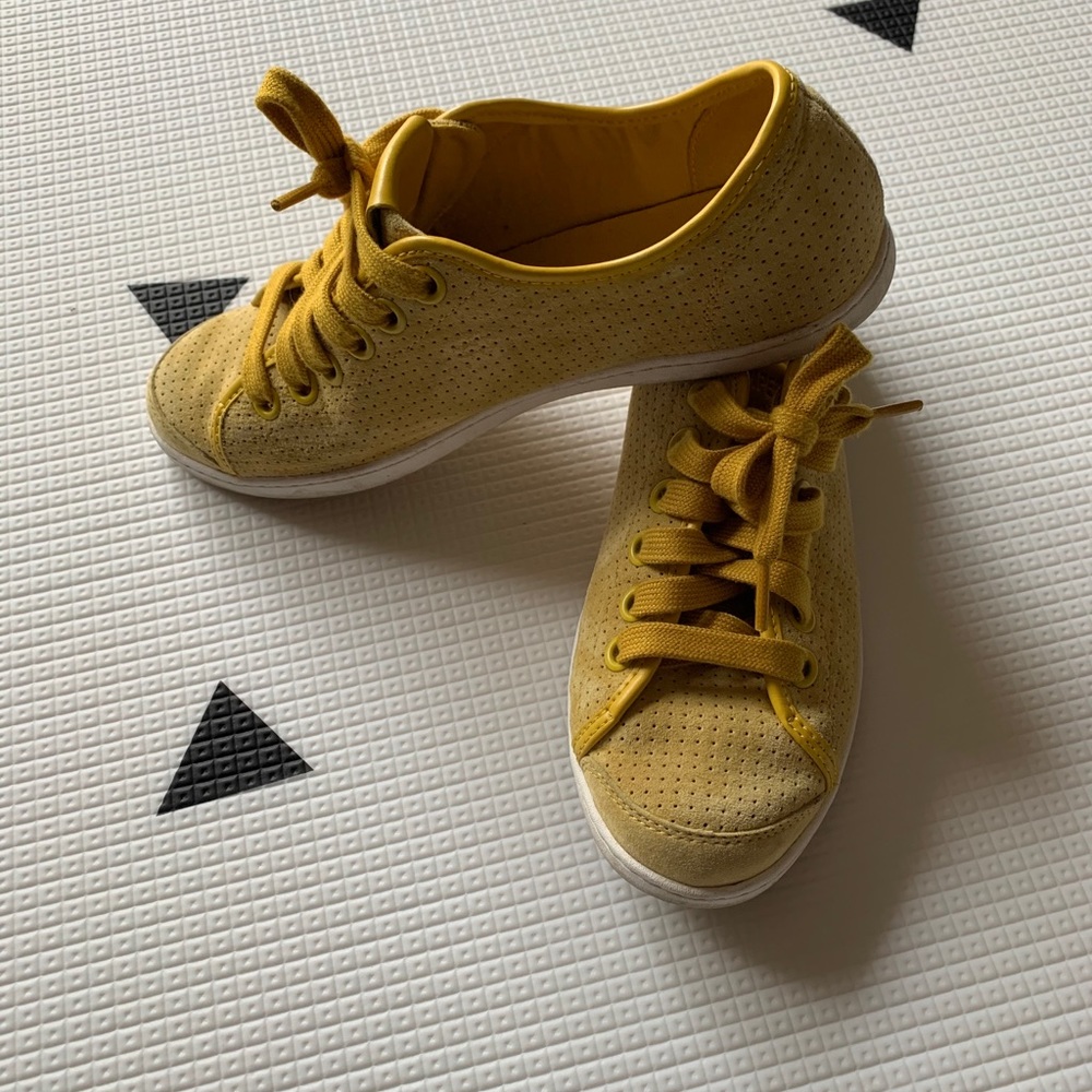 Camper mustard-coloured sneakers